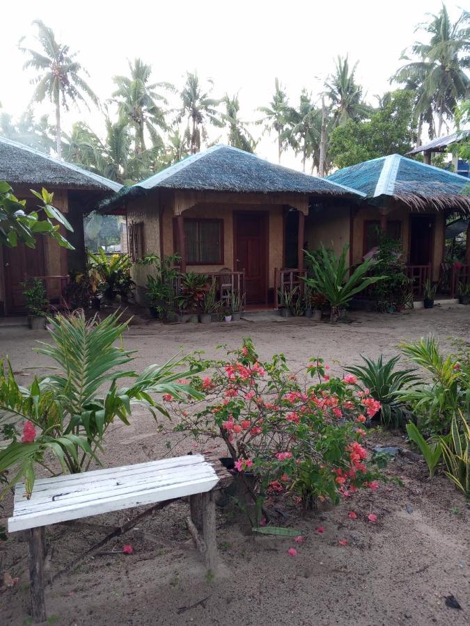 Akoya Beach Park And Cottages Locaroc Экстерьер фото