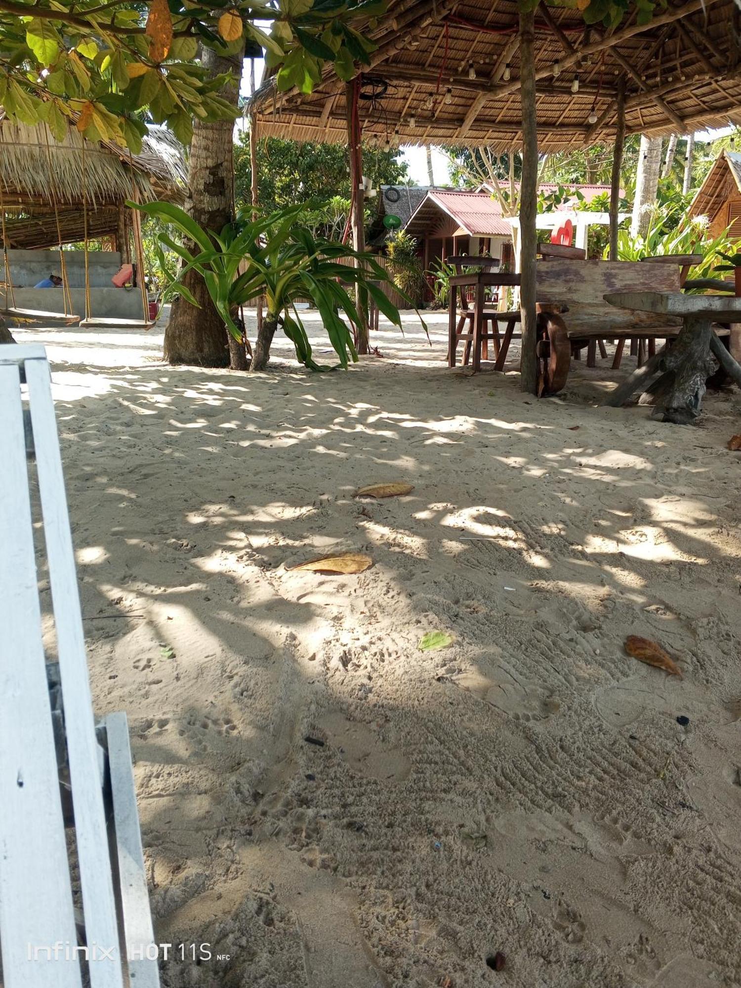 Akoya Beach Park And Cottages Locaroc Экстерьер фото